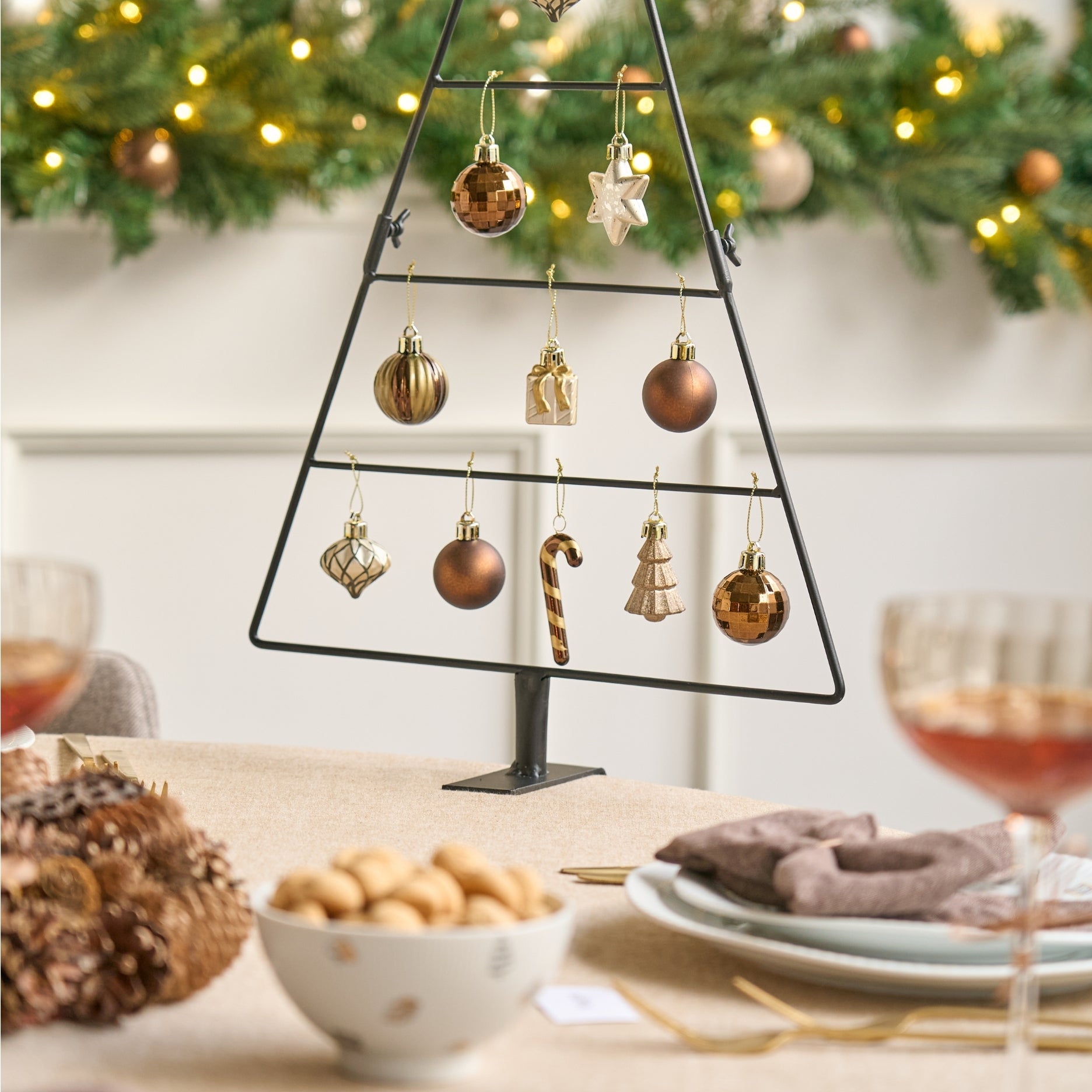 Weihnachtsbaumständer für den Tisch