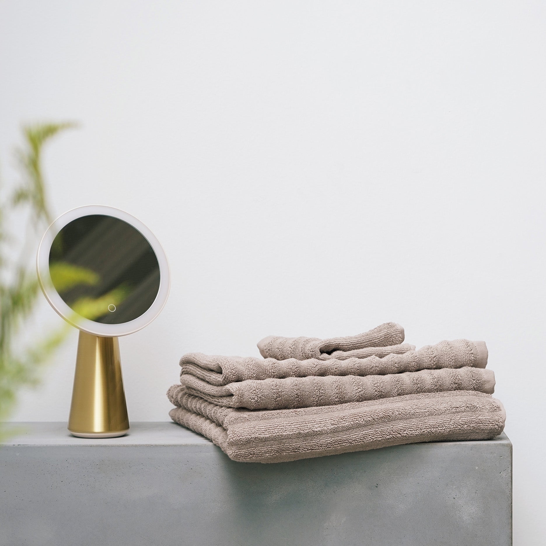 Aura I Handtuch 50x100 cm