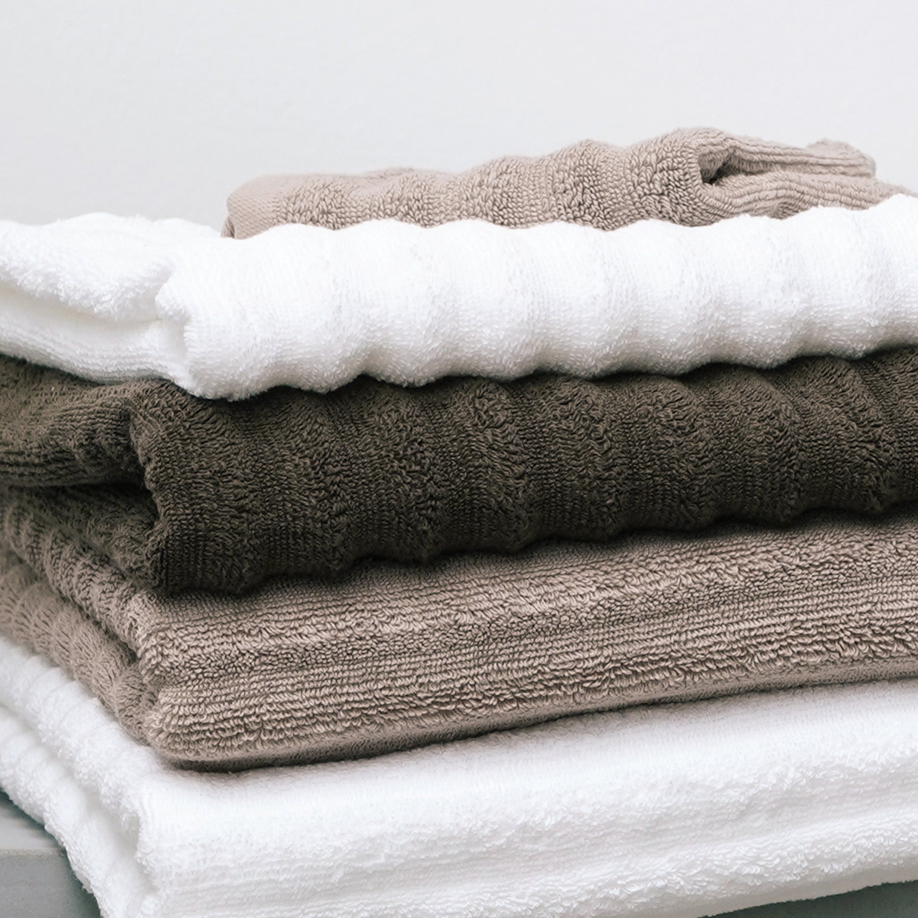 Aura I Handtuch 50x100 cm