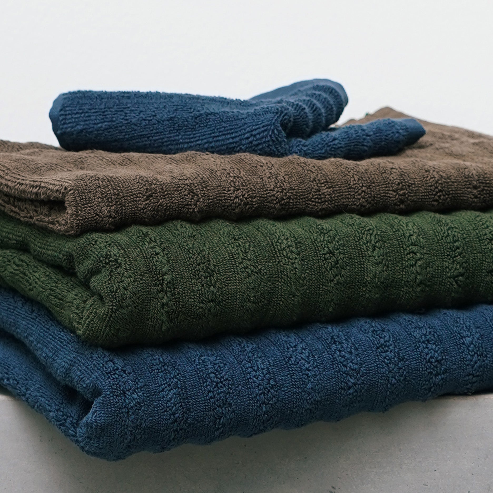 Aura I Handtuch 70x140 cm