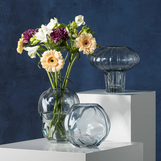 Dizzy Vase Hellblau