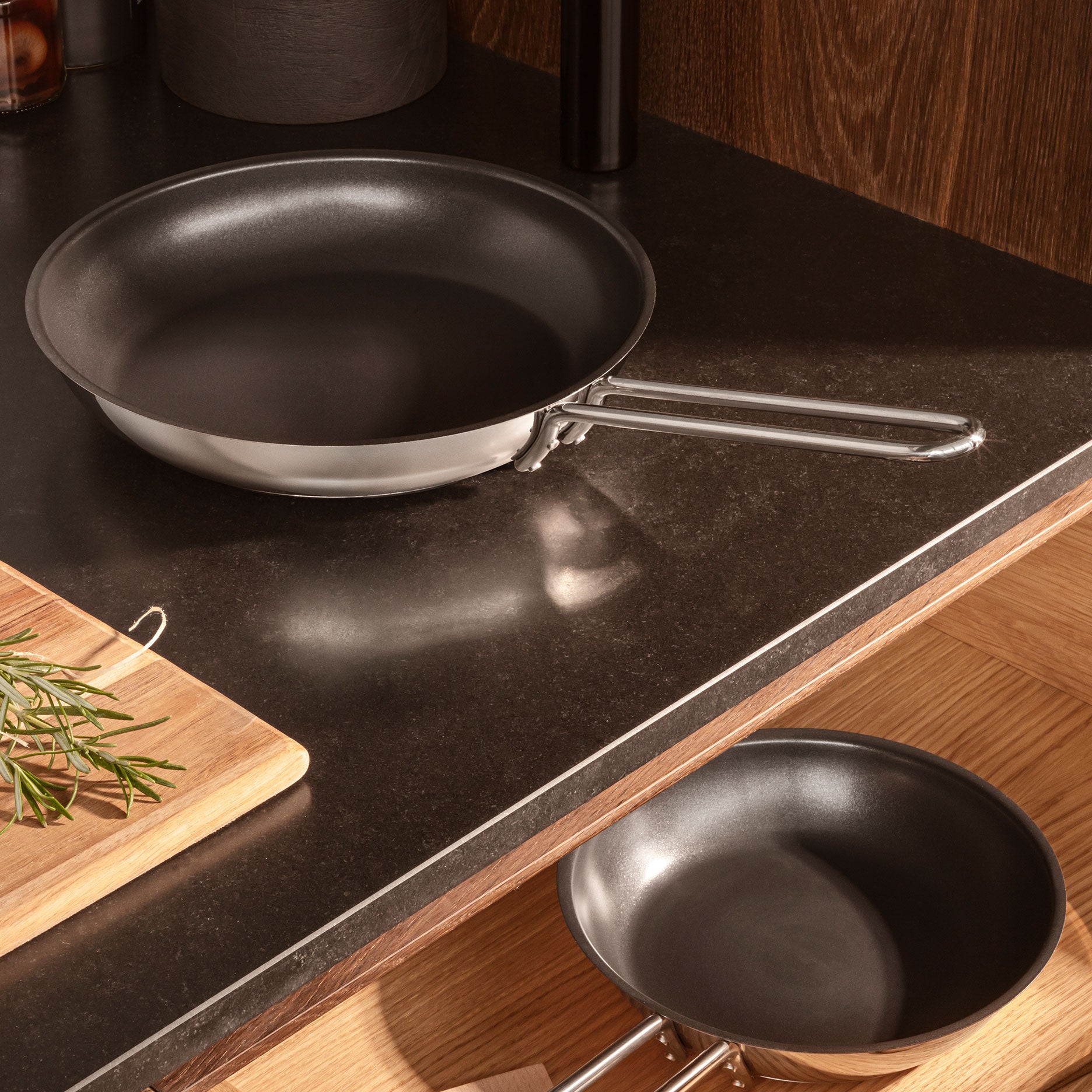 Bratpfanne Edelstahl Ø28 cm - Antihaftbeschichtung