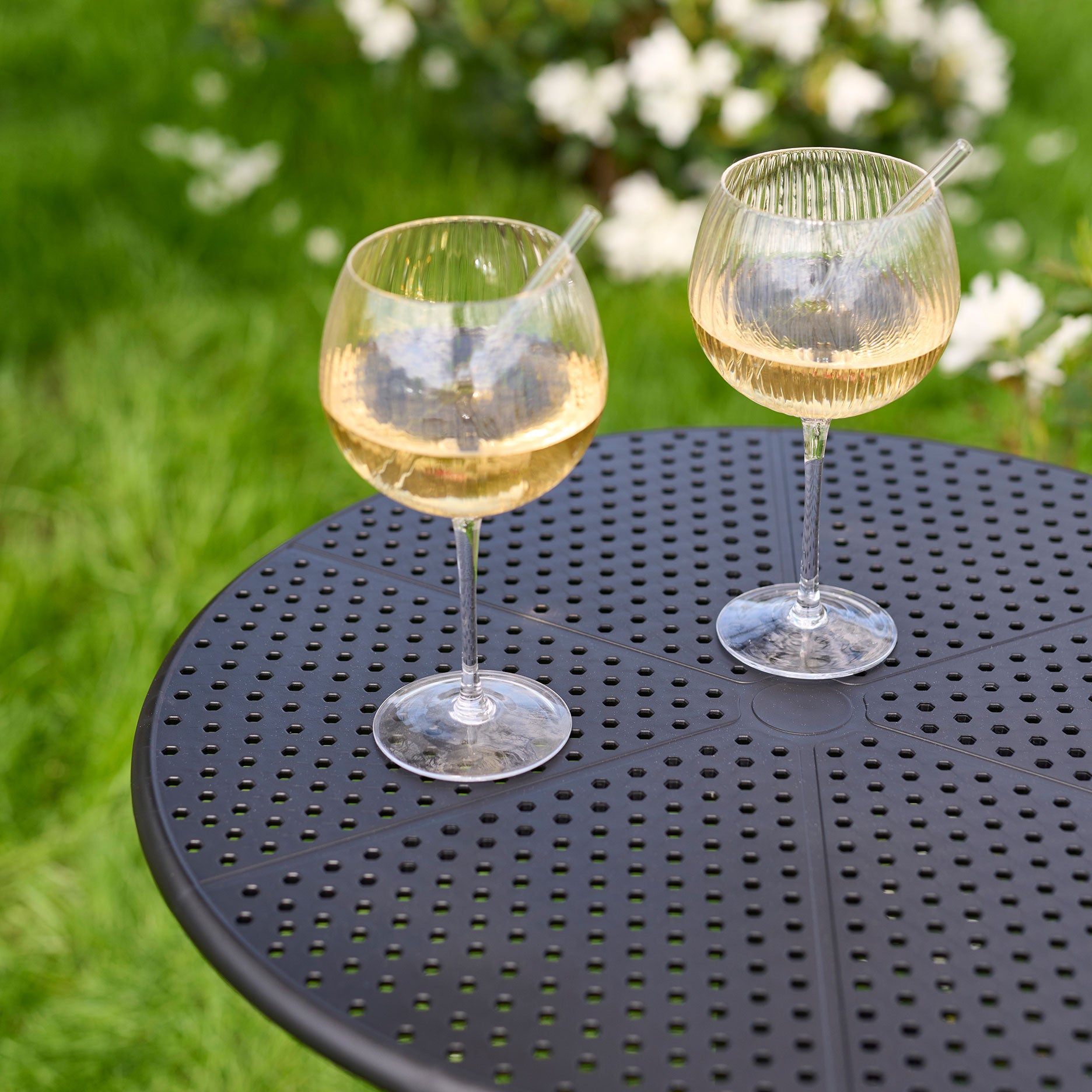 Peony Gartentisch D60