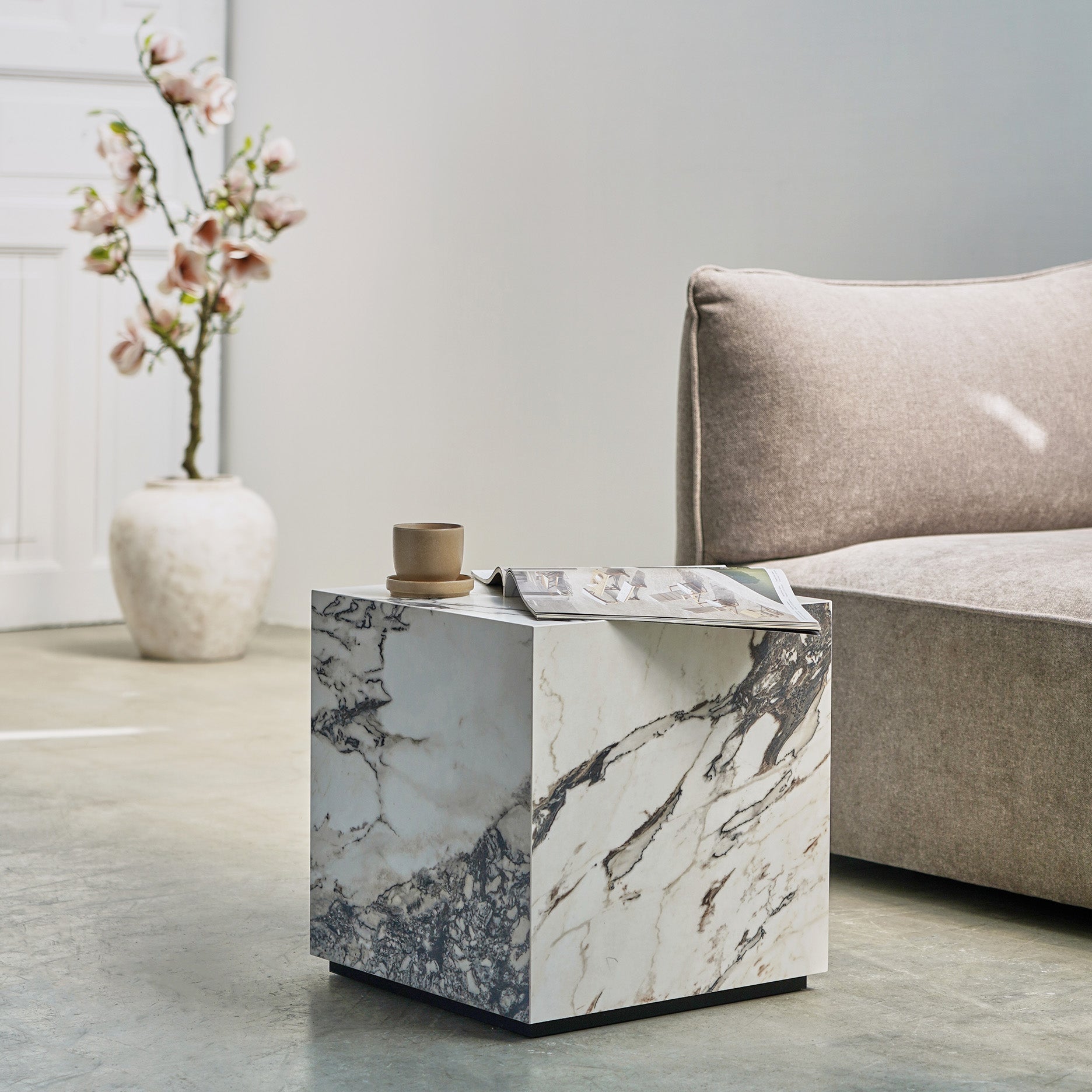 Montes Sofatisch 40 x 40