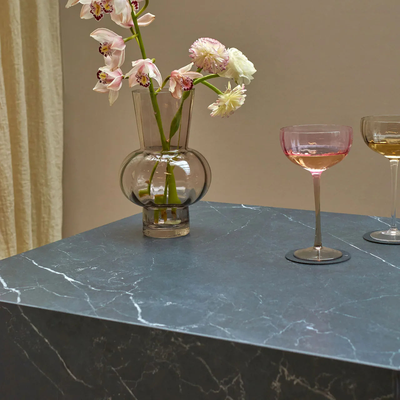 Montes Sofatisch 70 x 70