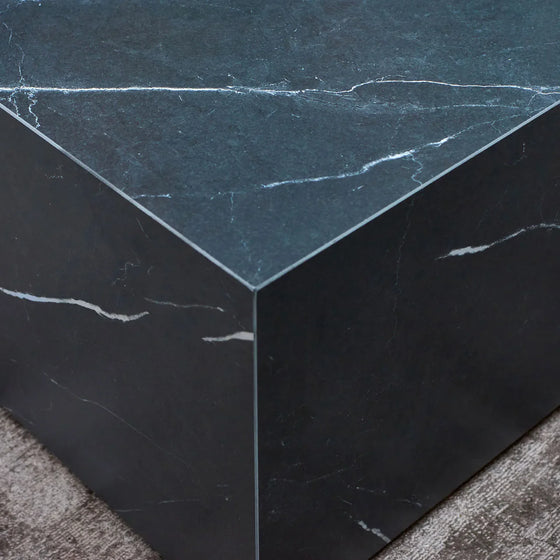 Montes Podium 70 x 70 Bestellware