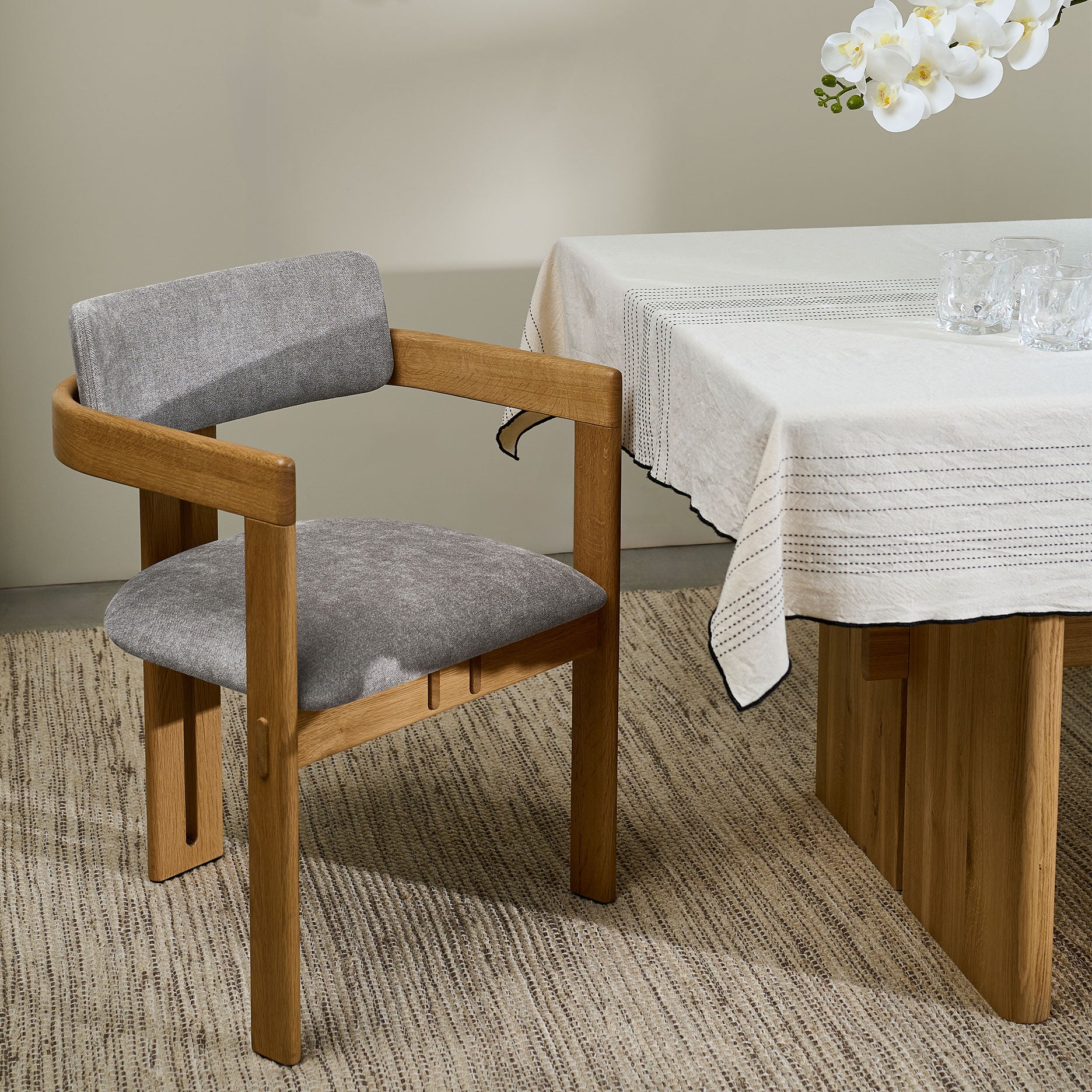 Osaka  Stuhl mit Armlehne