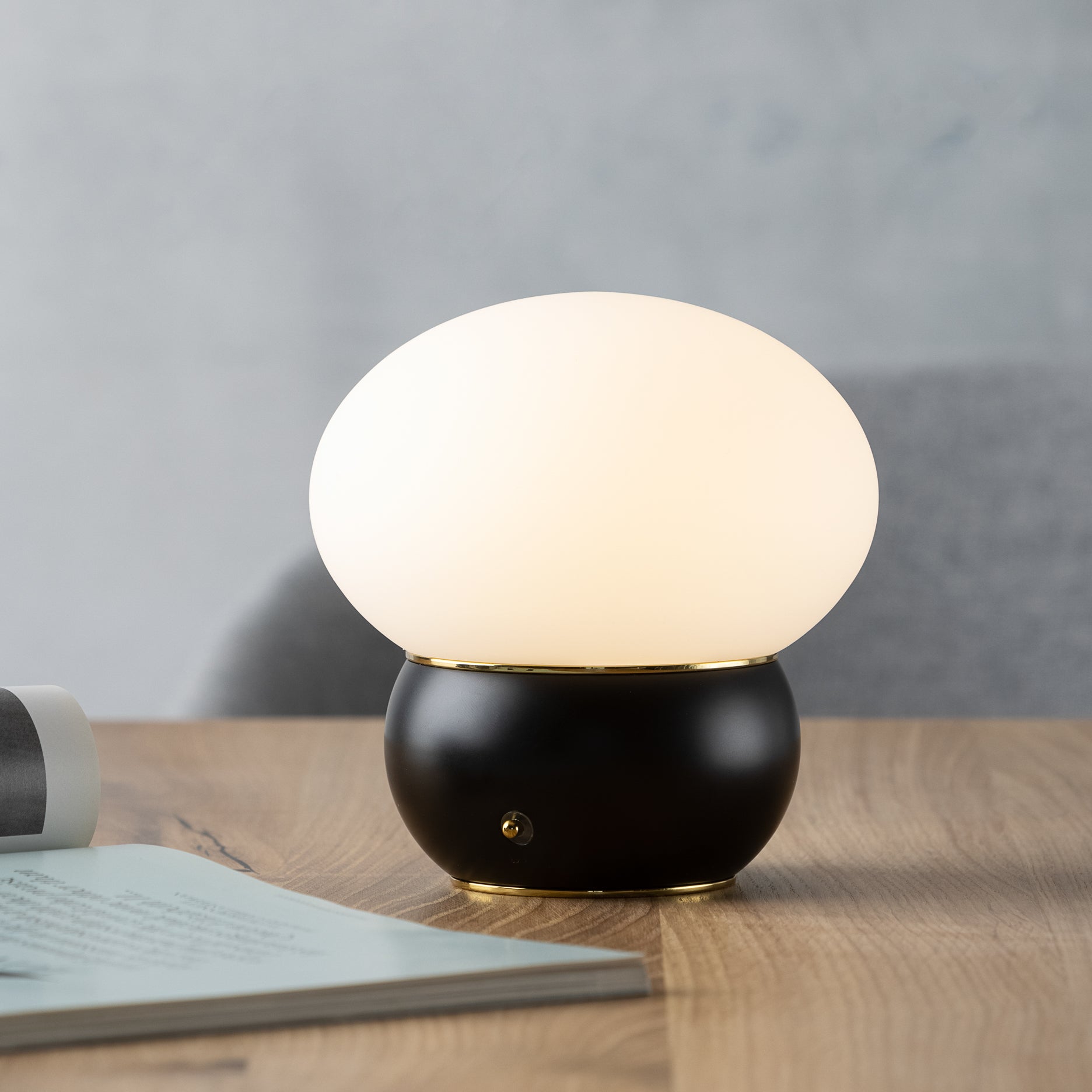 Cocoon LED-Tischlampe