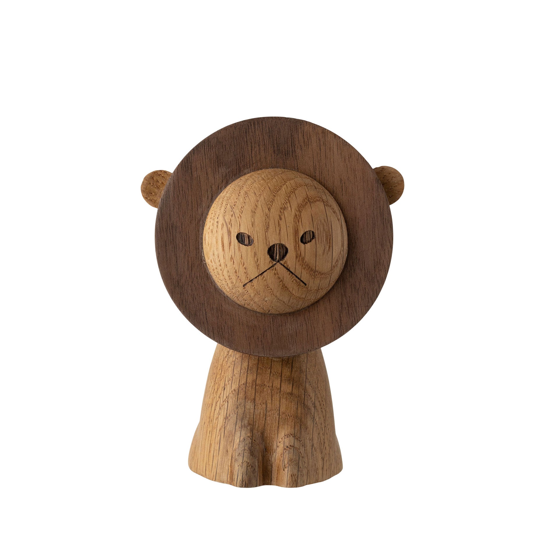 Löwe aus Eiche/Nussbaum