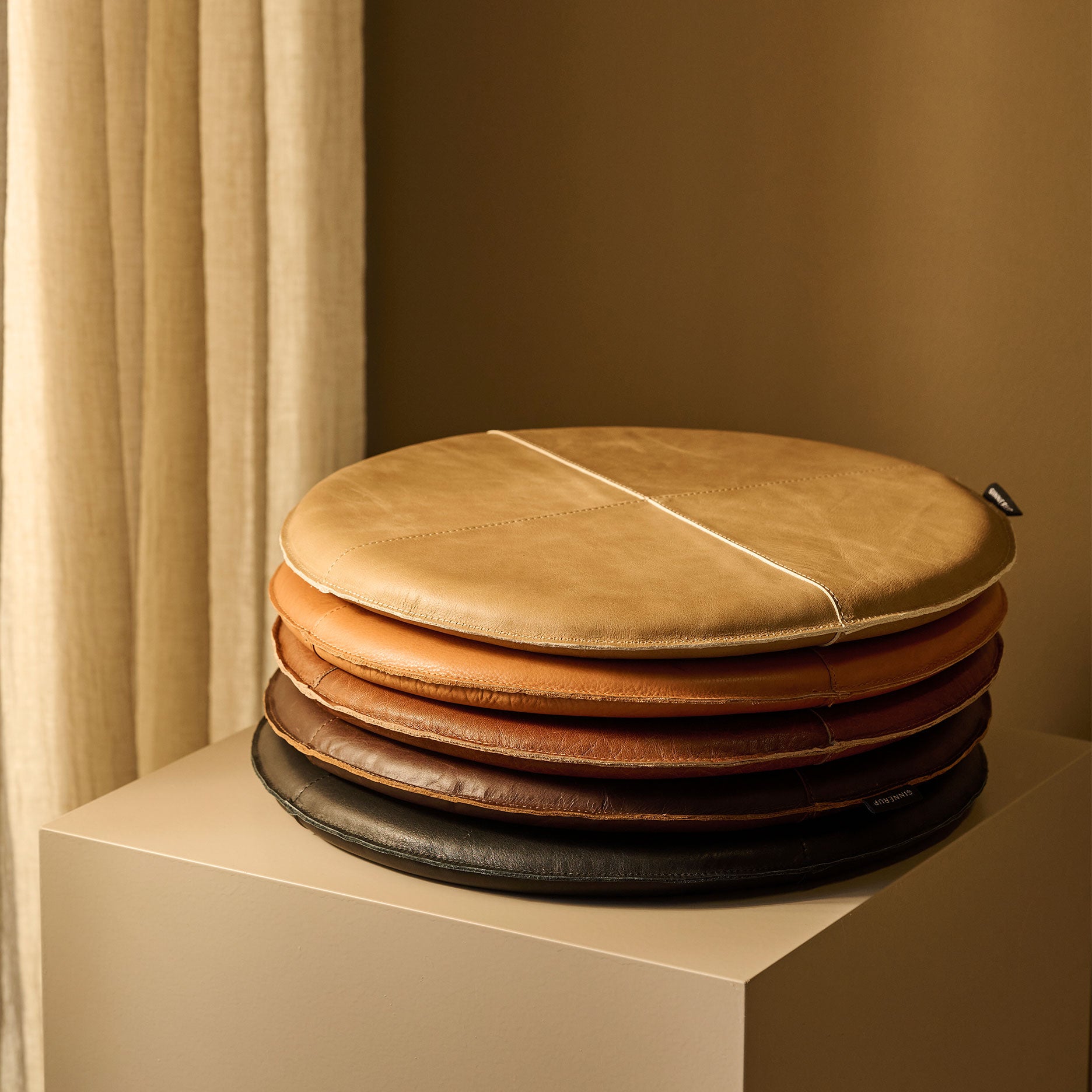 Sitzkissen aus Leder Latte