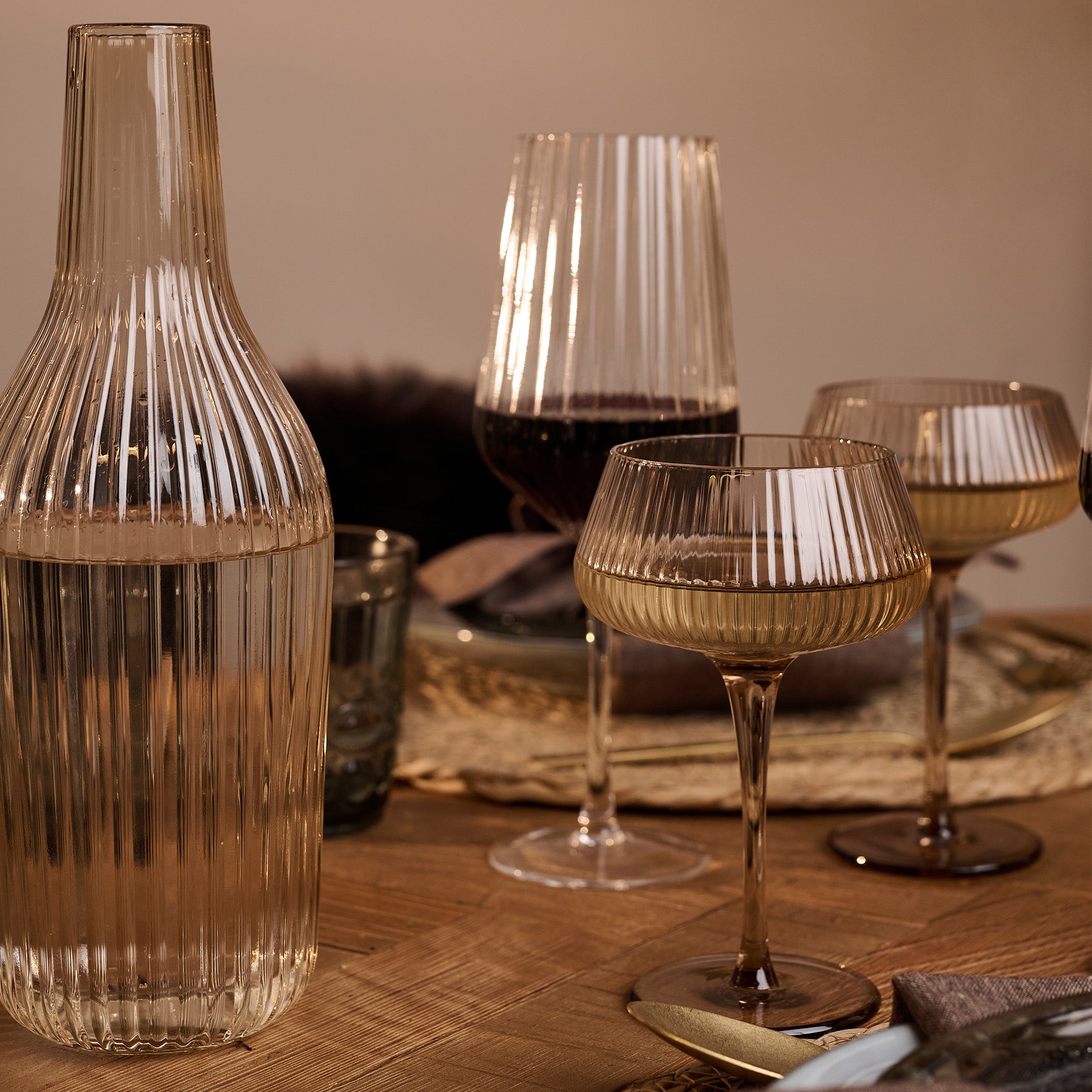 Ribbed Champagner-Glas