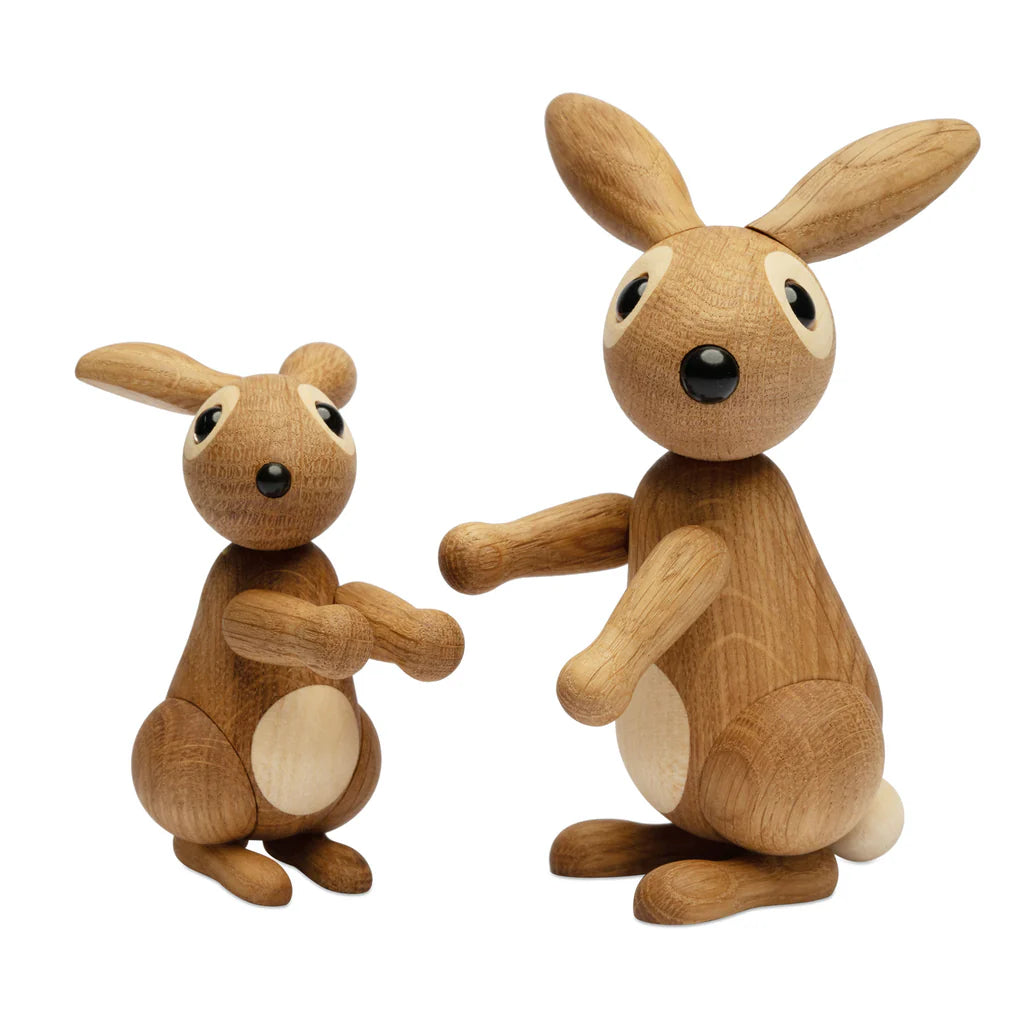 Bounce stehendes Hasenjunges