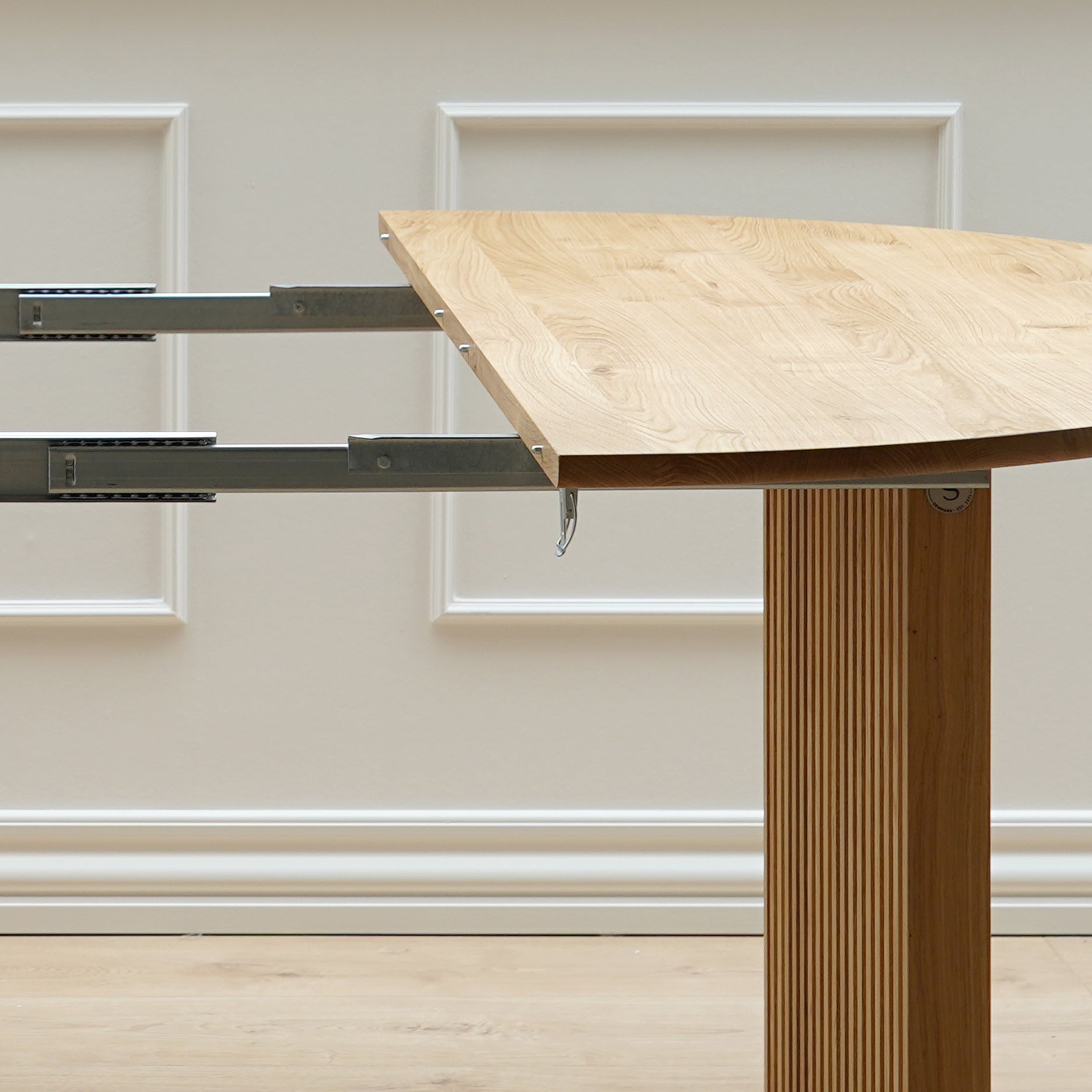 Vertigo D140 Ausziehbarer Esstisch