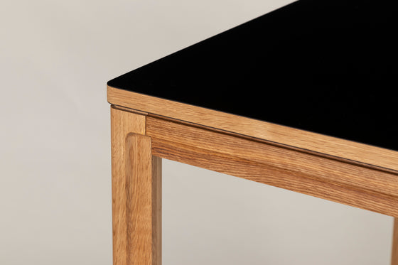 New Carver Tisch in schwarz 120 cm